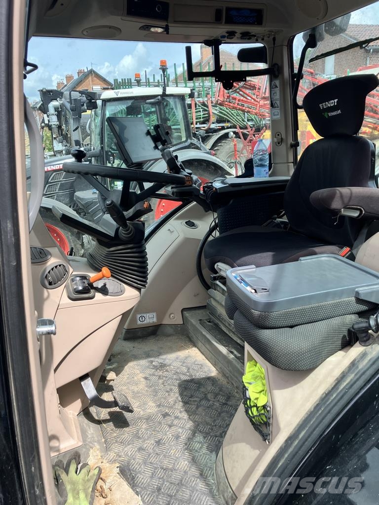 Fendt 724 VARIO PROFI + Tractoren