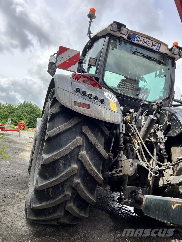 Fendt 724 VARIO PROFI + Tractoren
