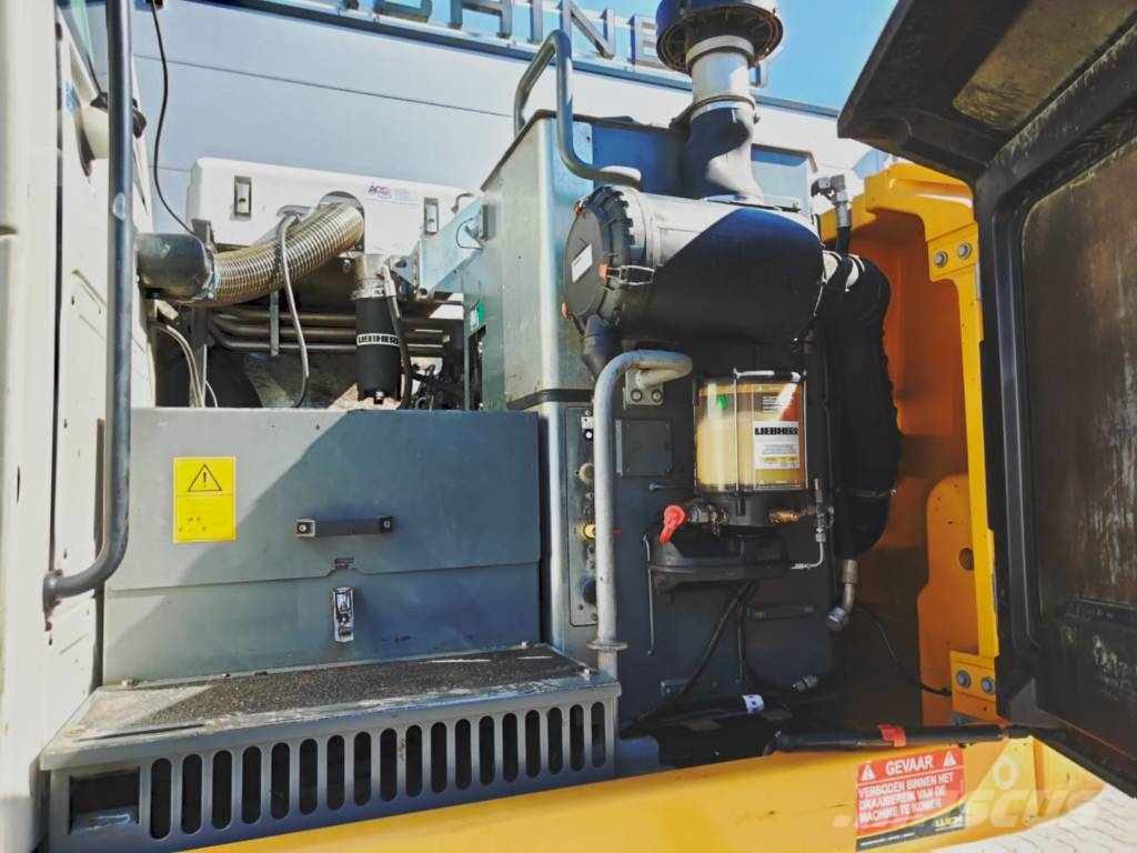 Liebherr A 916 Litronic Pelle sur pneus