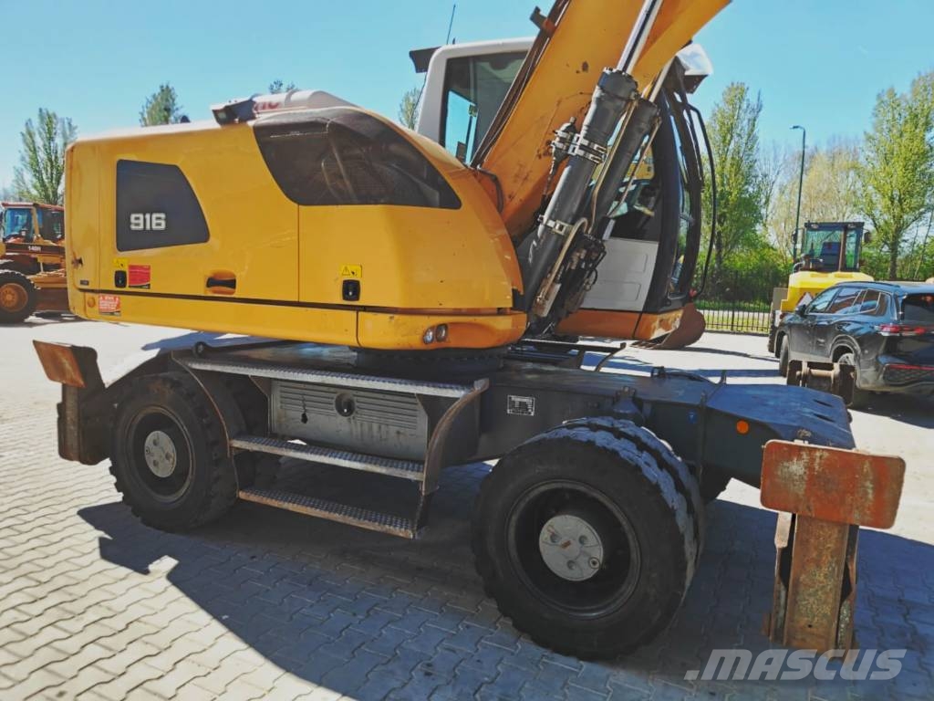Liebherr A 916 Litronic Pelle sur pneus