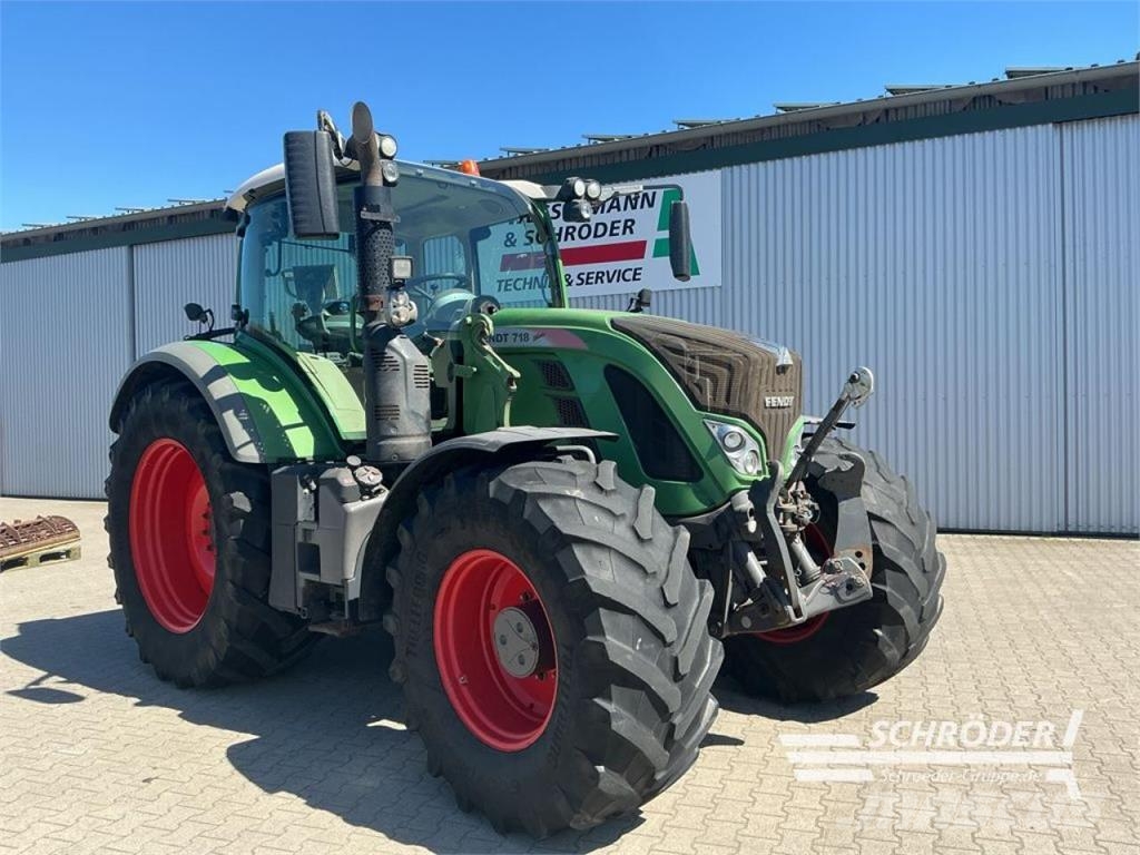 Fendt 718 VARIO S4 PROFI PLUS | RTK Traktorer