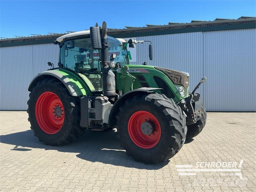 Fendt 718 VARIO S4 PROFI PLUS | RTK Traktorer