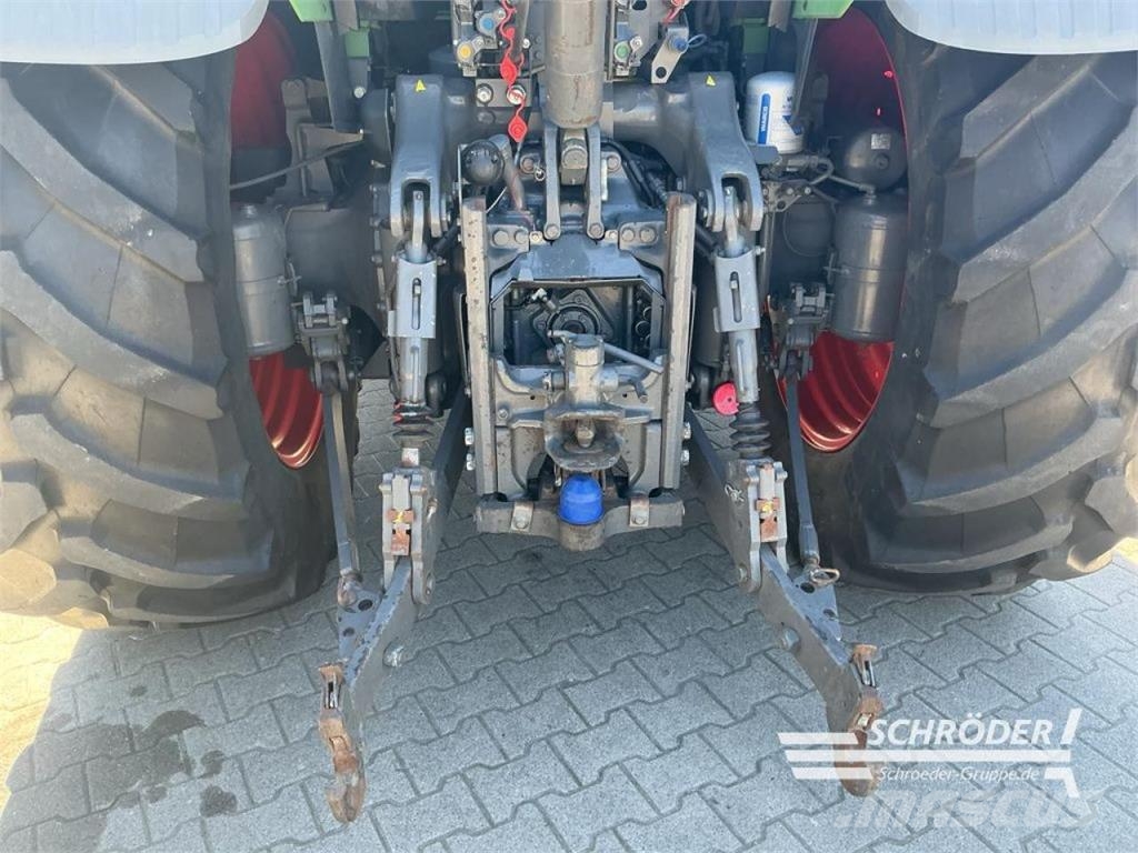 Fendt 718 VARIO S4 PROFI PLUS | RTK Traktorer