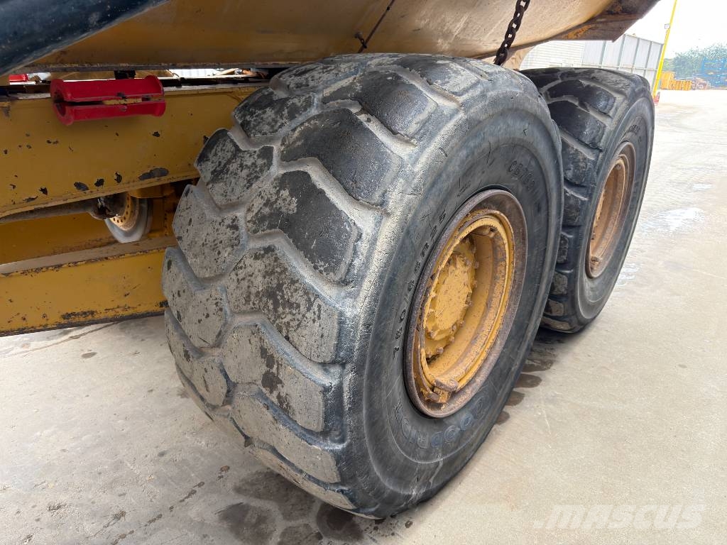 CAT 730C2 Belden kirma kaya kamyonu