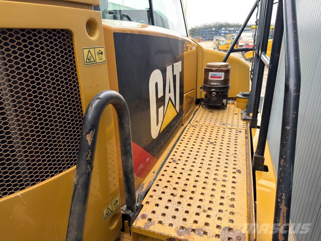 CAT 730C2 Belden kirma kaya kamyonu