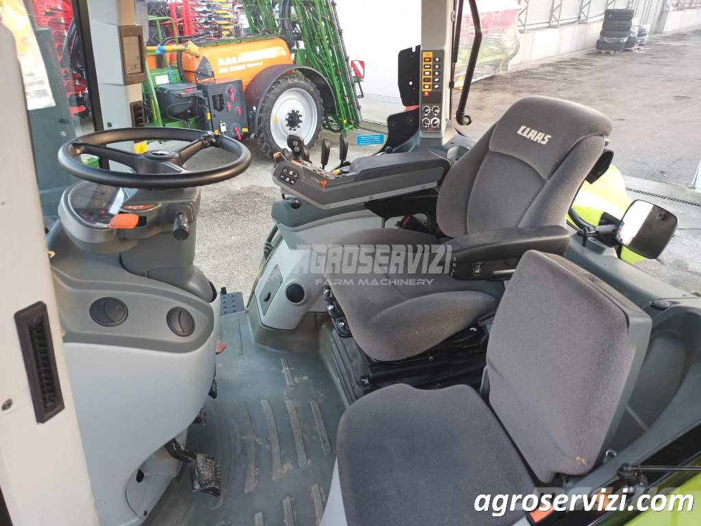 CLAAS AXION 830 Tractores