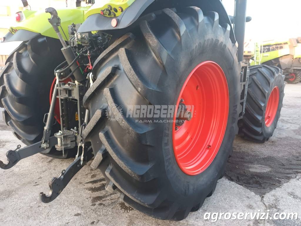 CLAAS AXION 830 Tractores