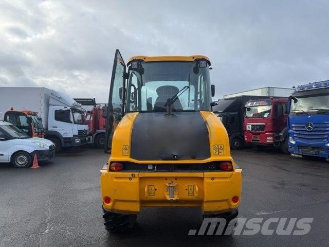 JCB 409 SV Экскаваторы-погрузчики