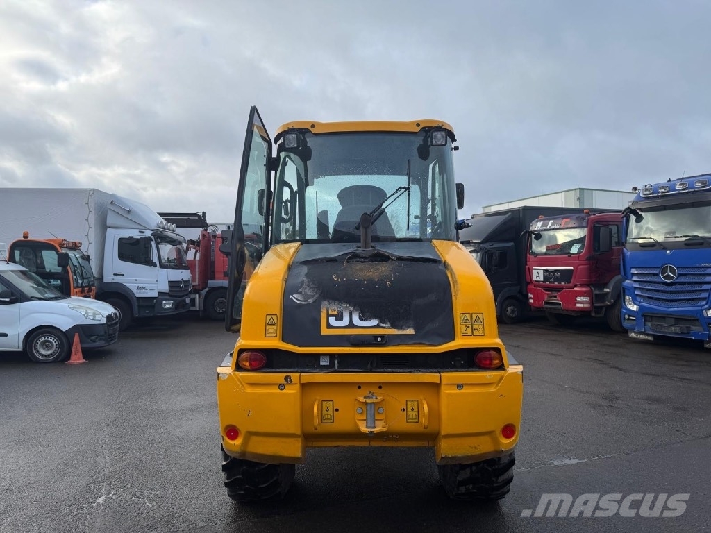 JCB 409 SV Экскаваторы-погрузчики