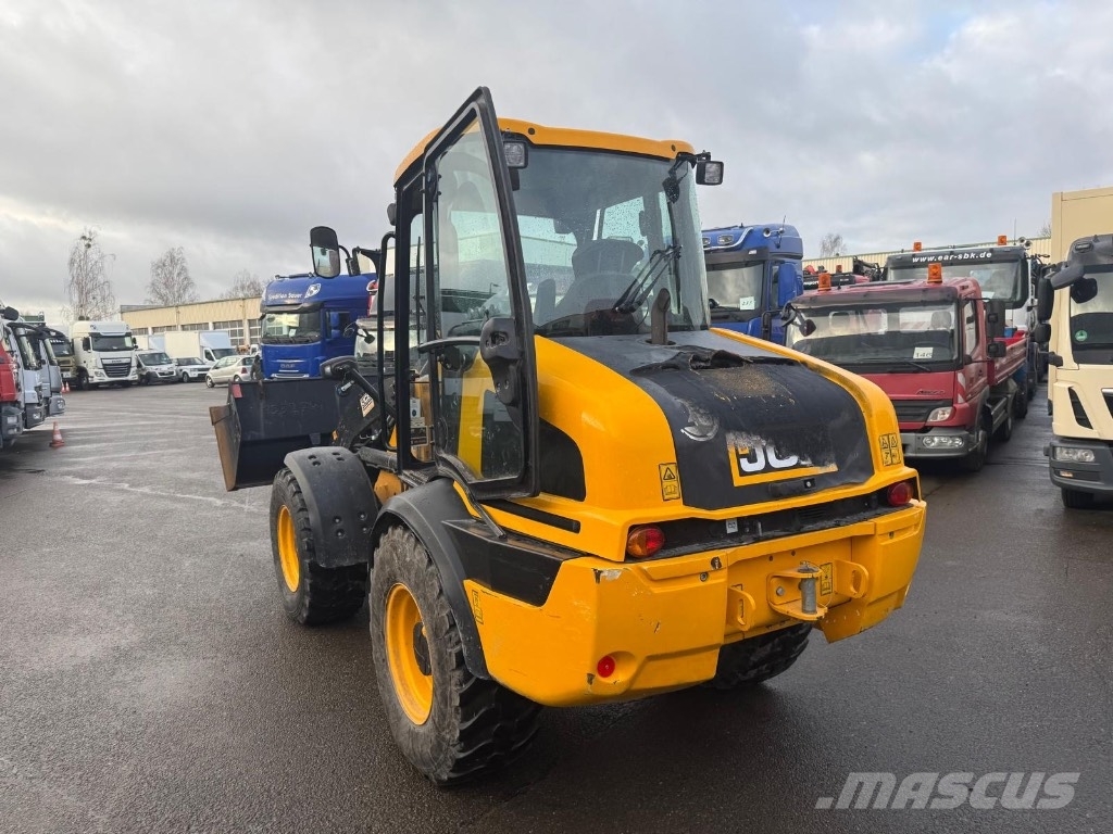 JCB 409 SV Экскаваторы-погрузчики