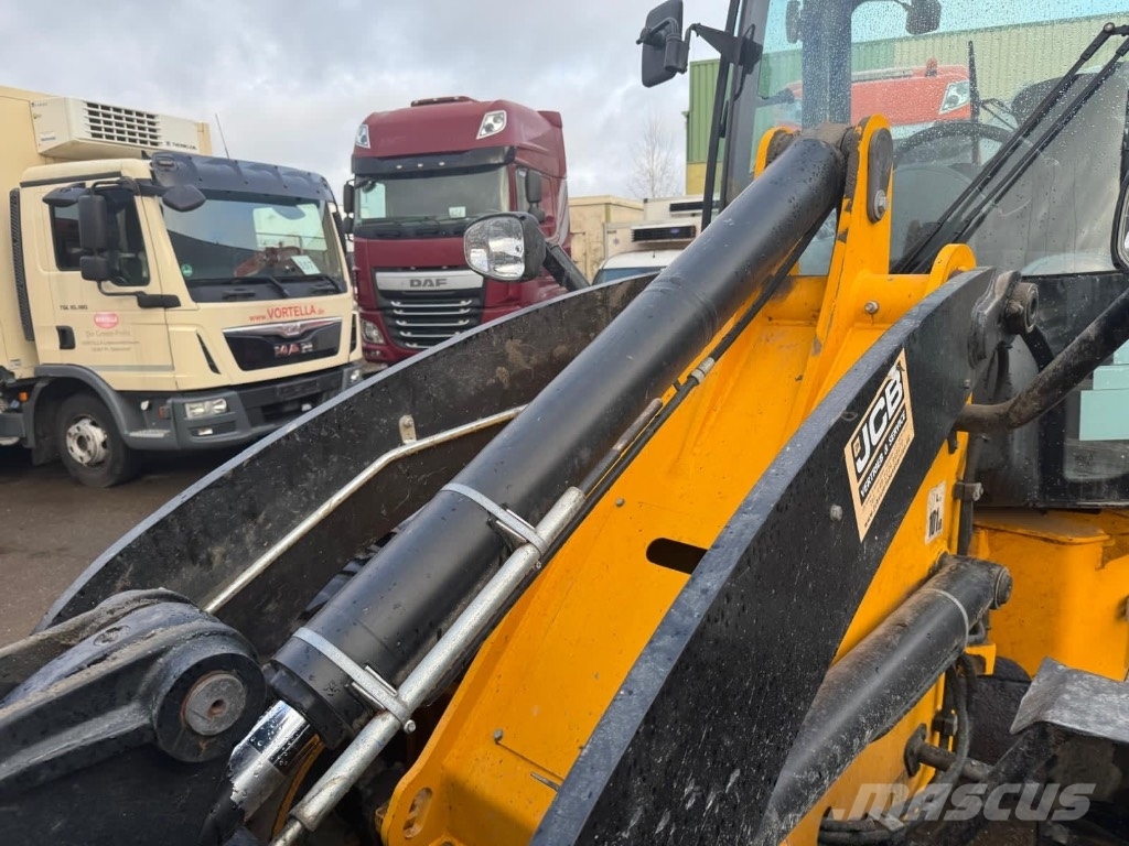 JCB 409 SV Экскаваторы-погрузчики
