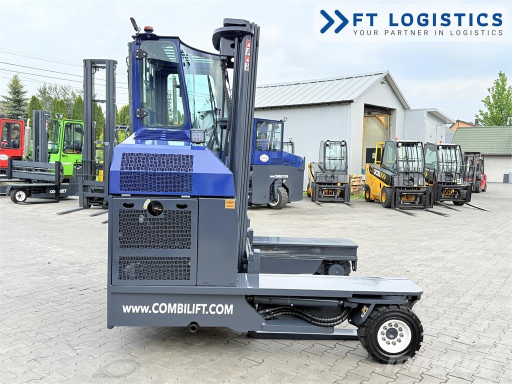 Combilift C4000S | GAS | TRIPLEX 5550MM | FREE-LIFT | FORK-P 4 vías o cuatro caminos