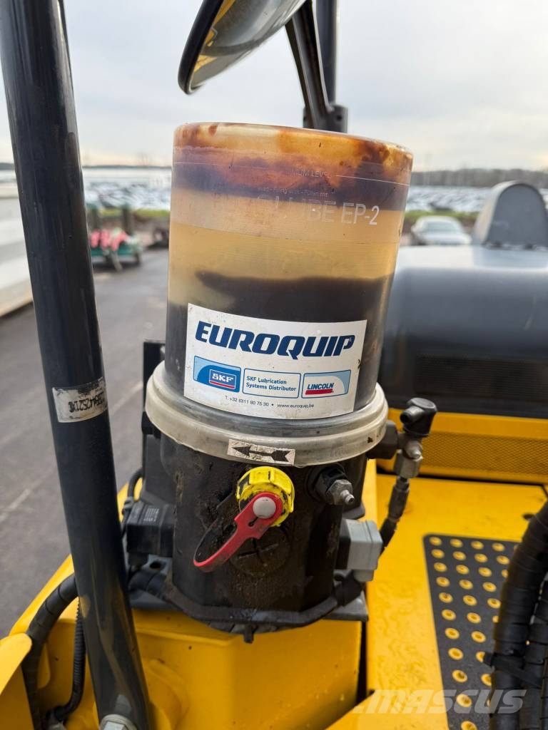 Komatsu PC 138 US-11 / BJ.2019 / 6100H/ZSA/Alle Leitungen Excavadoras sobre orugas
