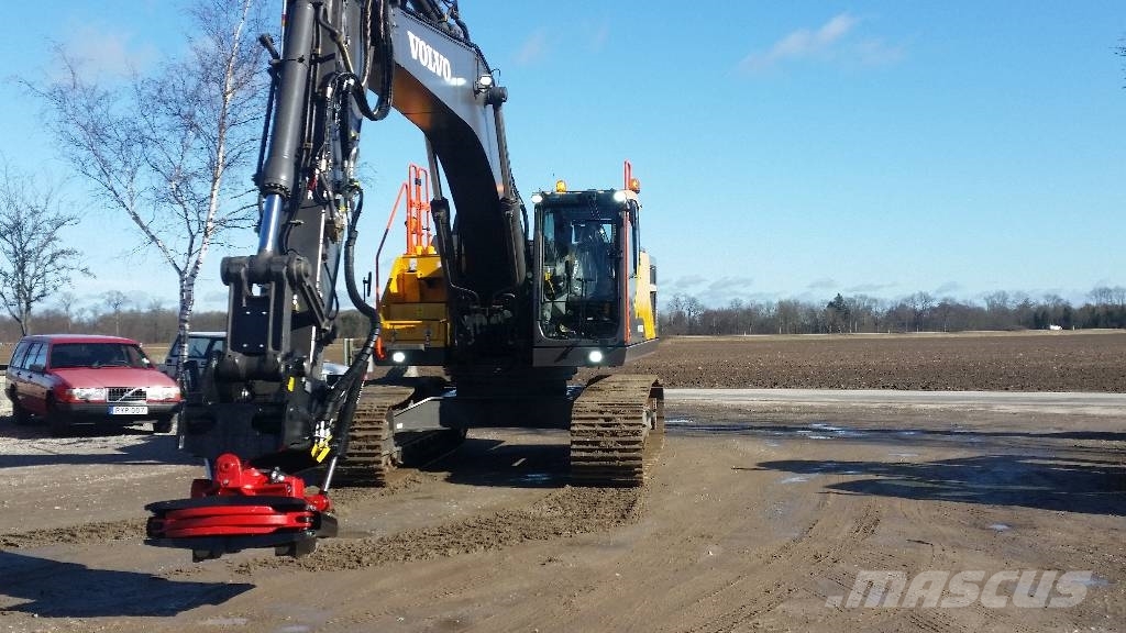 Volvo EC 300 E , Uthyres 履带挖掘机