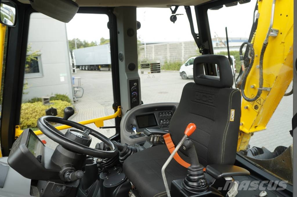 JCB 4CX PRO / 3400 MTH! / 2022 / joysticks / 3 units 反铲装载机