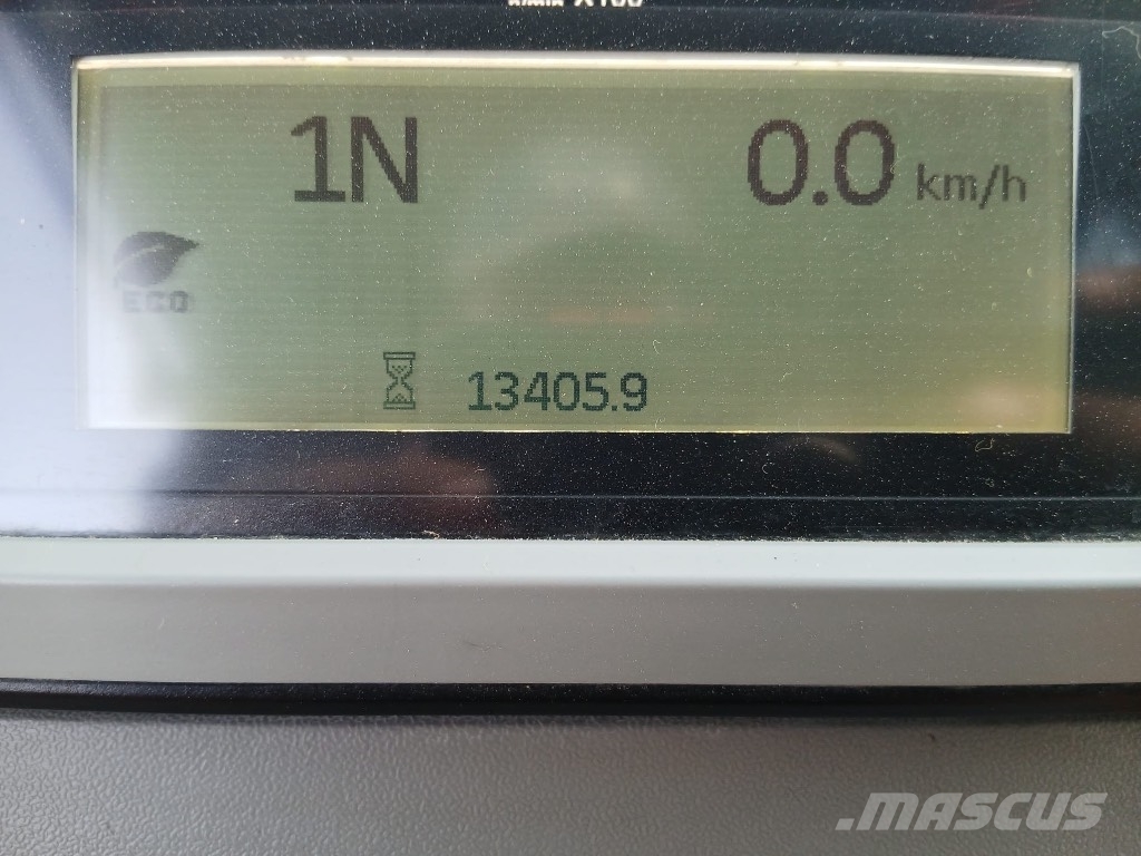 CAT 966 M Kolesni nakladalci