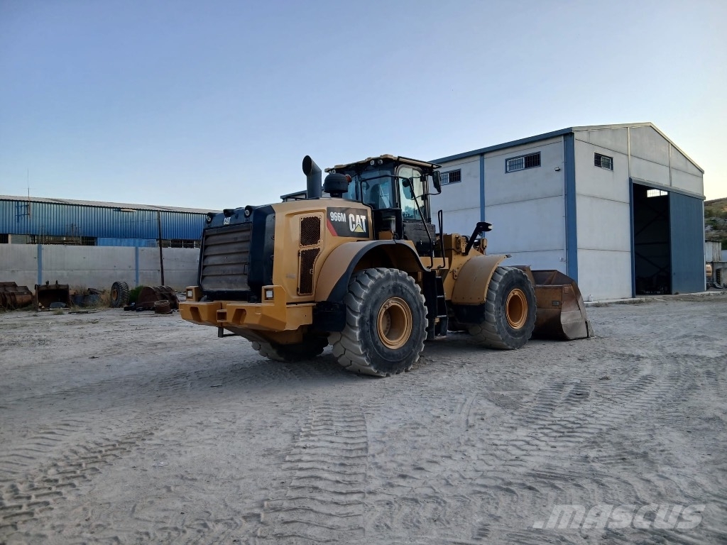 CAT 966 M Kolesni nakladalci