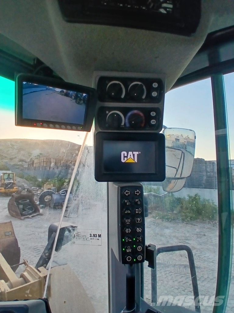 CAT 966 M Kolesni nakladalci
