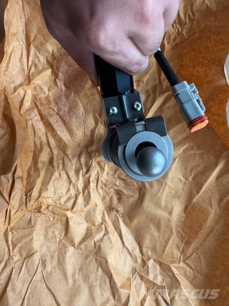 Cummins N14 3411764 Injector 引擎/發動機