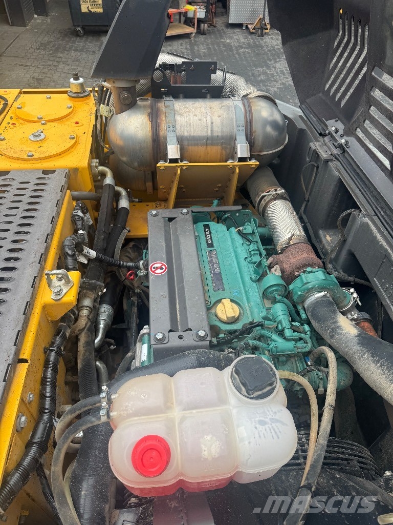 Volvo EWR 150 E Wielgraafmachines