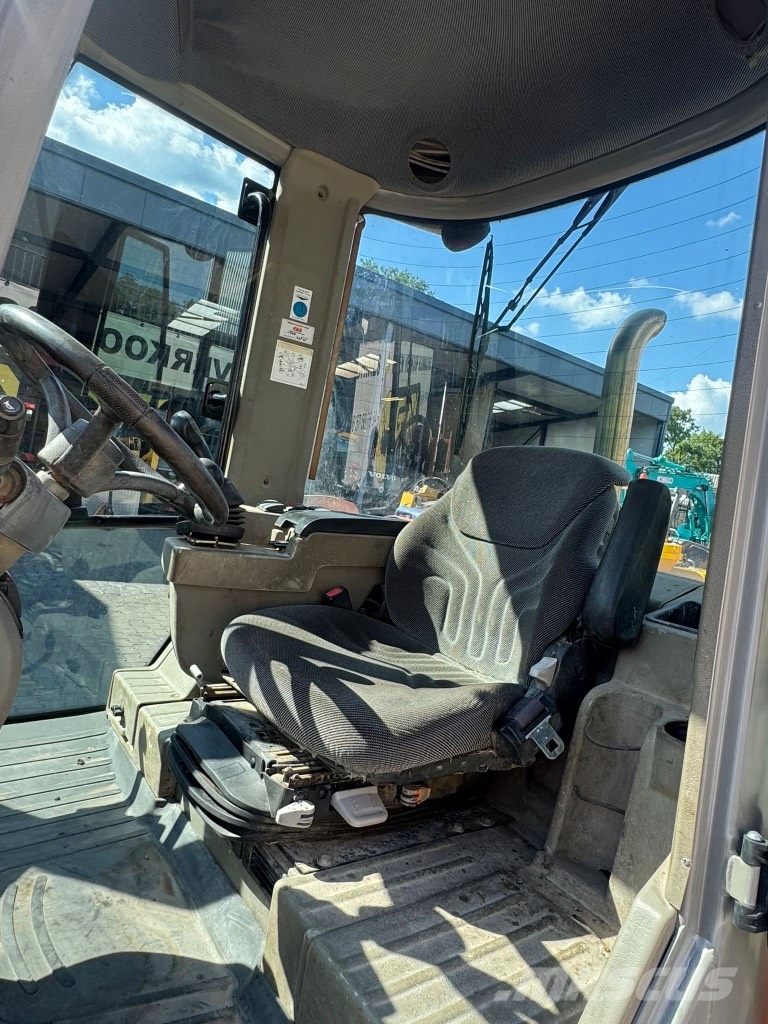 Volvo EWR 150 E Wielgraafmachines