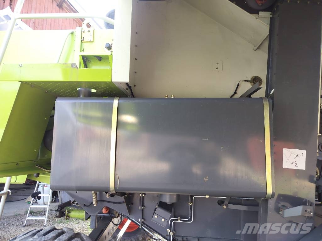 CLAAS Medion 310 Θεριζοαλωνιστικές μηχανές