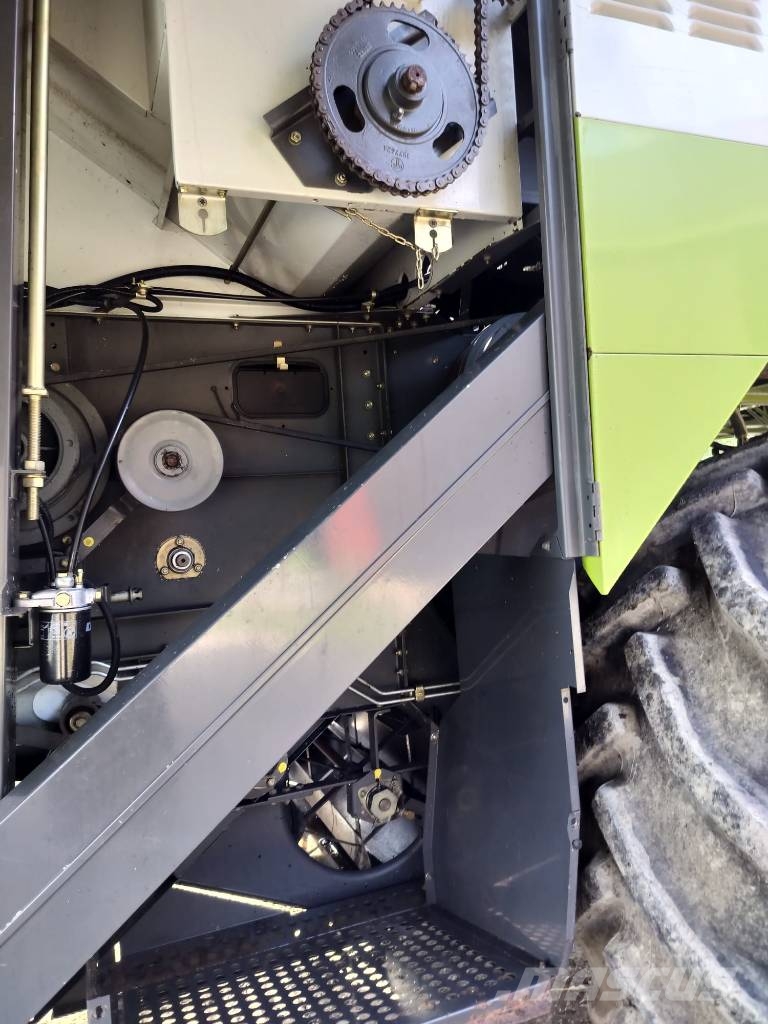 CLAAS Medion 310 Θεριζοαλωνιστικές μηχανές