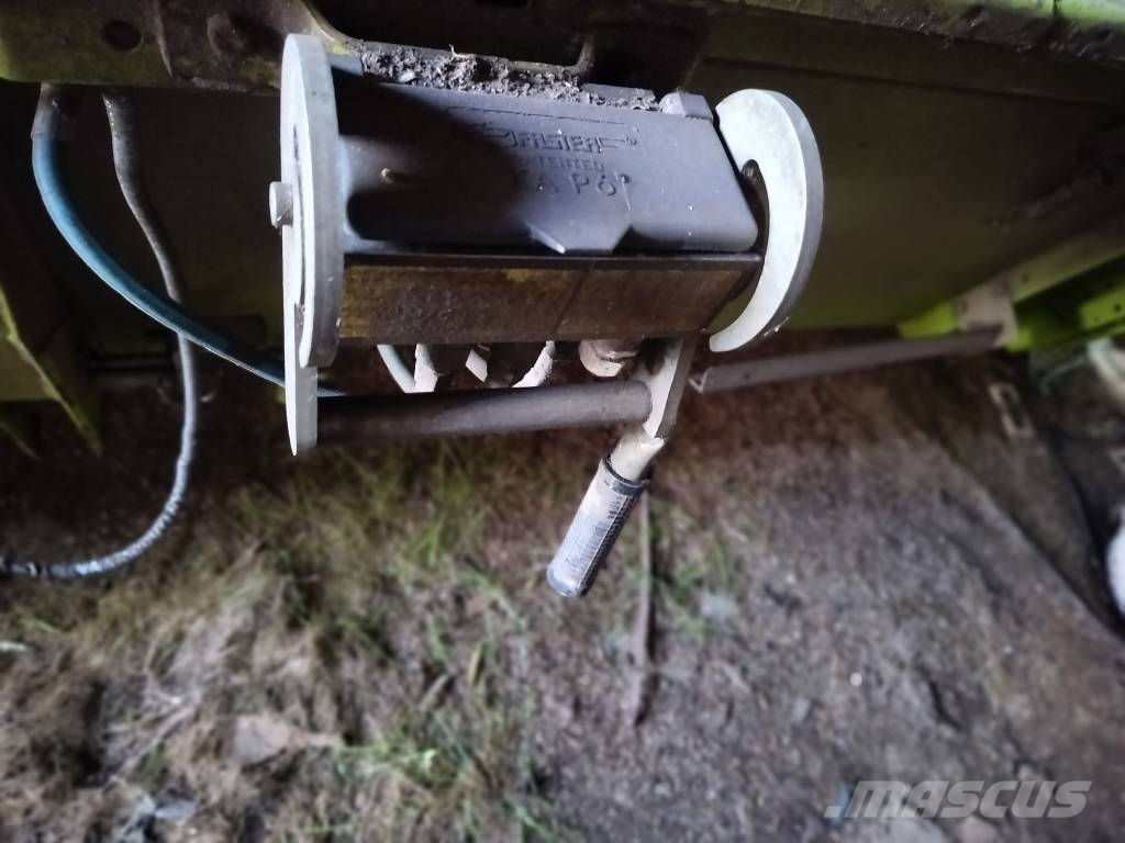 CLAAS Medion 310 Θεριζοαλωνιστικές μηχανές