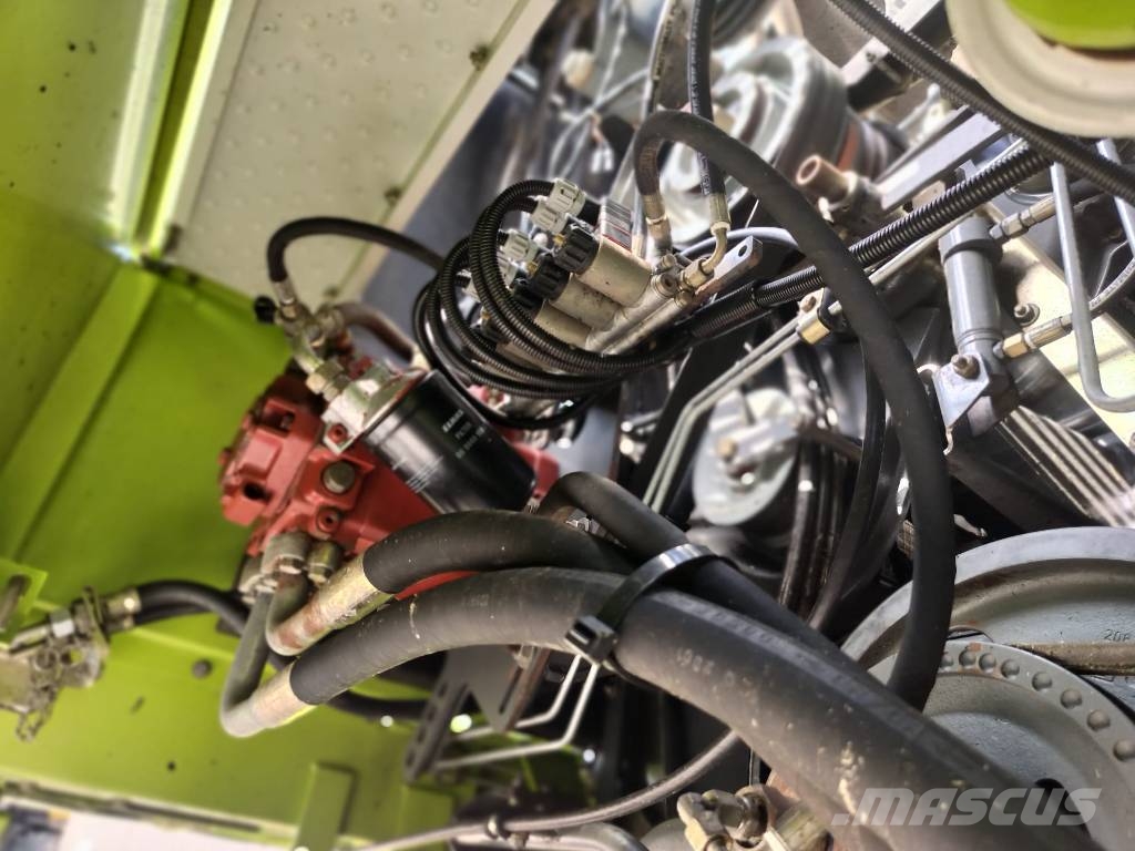 CLAAS Medion 310 Θεριζοαλωνιστικές μηχανές