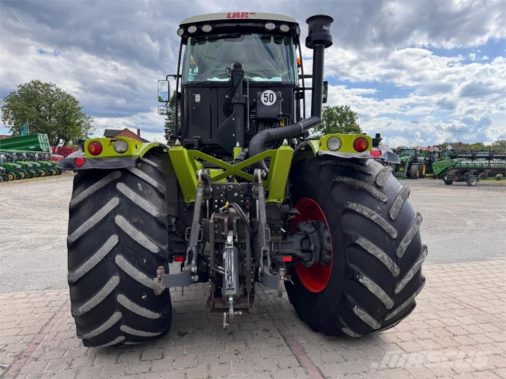 CLAAS XERION 3300 TRAC VC Traktorer