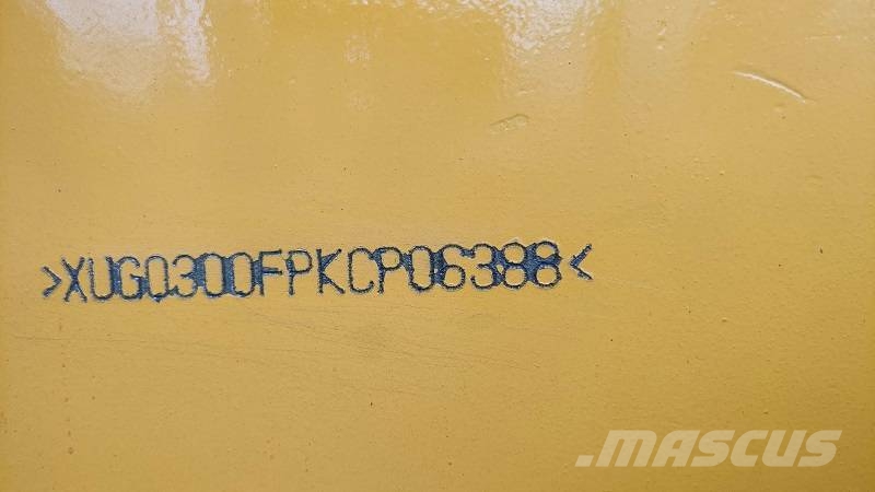 XCMG LW300FV 휠로우더