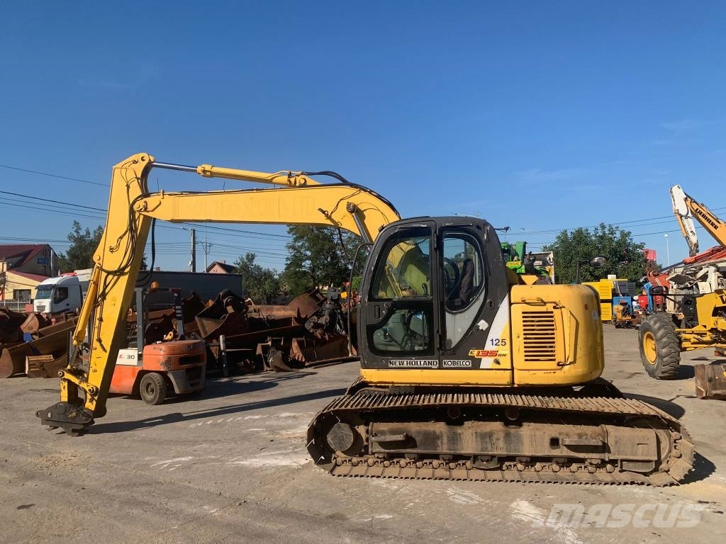 New Holland E 135 SR حفارات زحافة