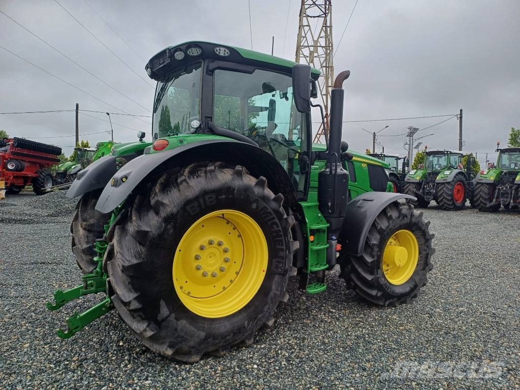 John Deere 6R 215 Tractoare