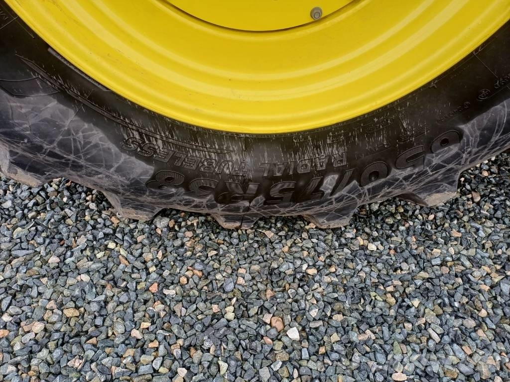 John Deere 6R 215 Tractoare