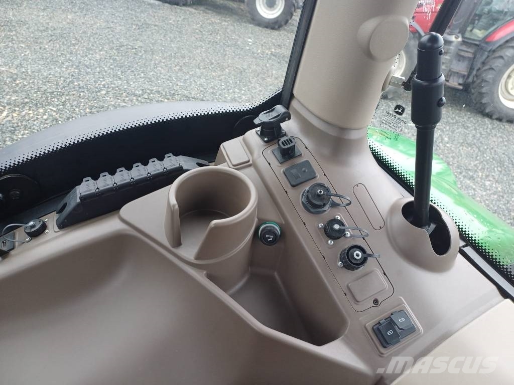 John Deere 6R 215 Tractoare