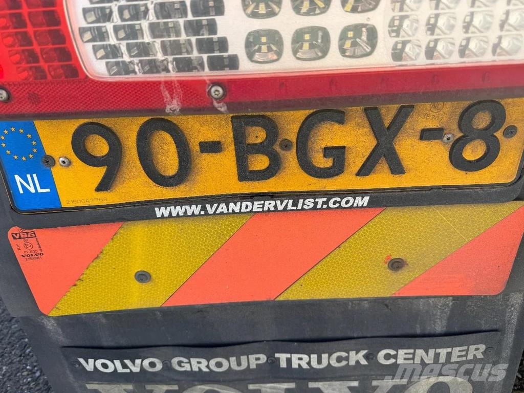 Volvo FH 540 8X4 - 666274 KM Vetopöytäautot