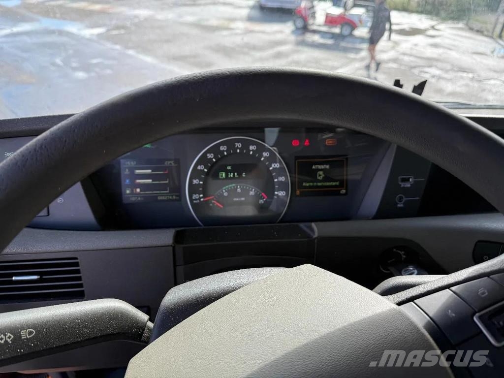 Volvo FH 540 8X4 - 666274 KM Vetopöytäautot