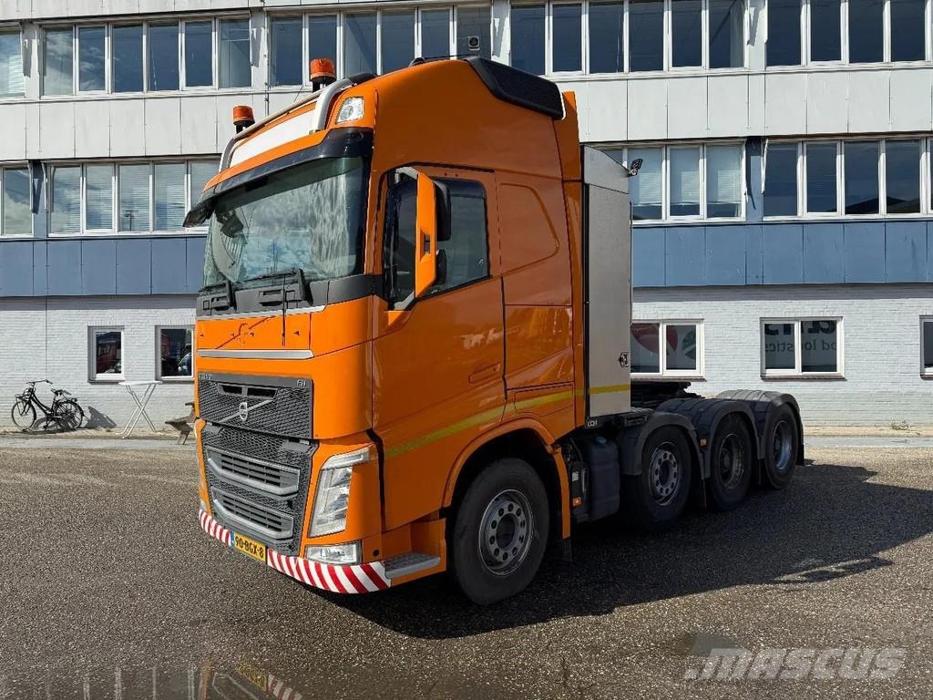 Volvo FH 540 8X4 - 666274 KM Vetopöytäautot
