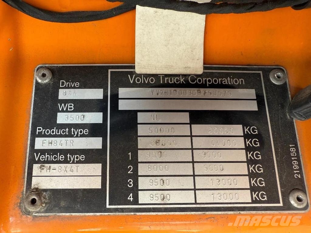 Volvo FH 540 8X4 - 666274 KM Vetopöytäautot