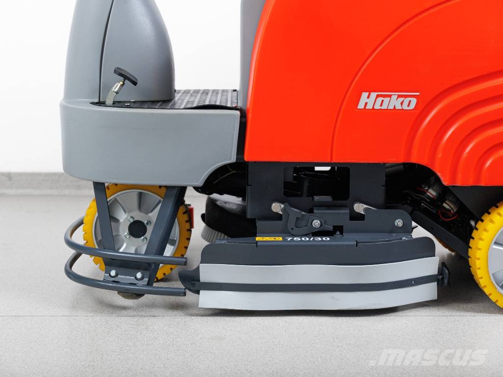 Hako Hakomatic B750 R TB750 - NEW BATTERIES Scrubber dryers