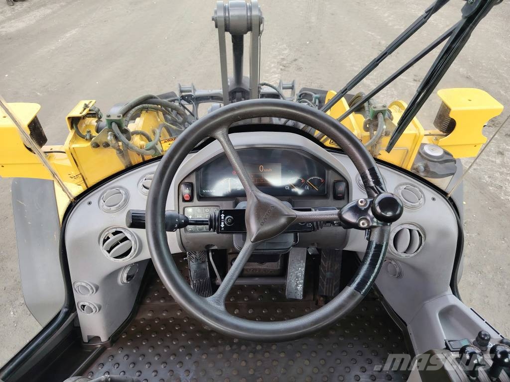 Volvo L 70 F Kolesni nakladalci