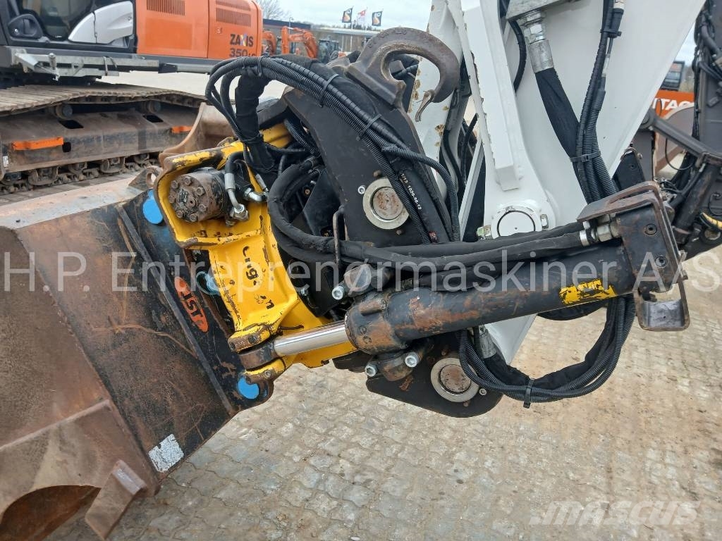 Hitachi ZX135US, 2017, Bjæverskov, Denmark - Used crawler