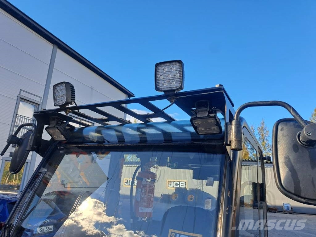 JCB 403 Iekrāvēji uz riteņiem