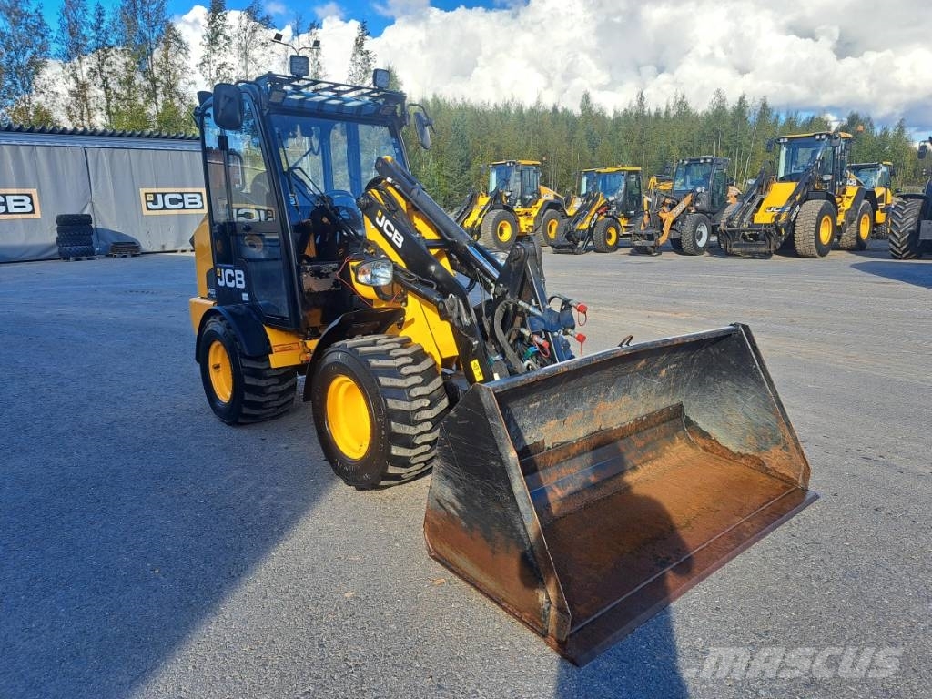 JCB 403 Iekrāvēji uz riteņiem
