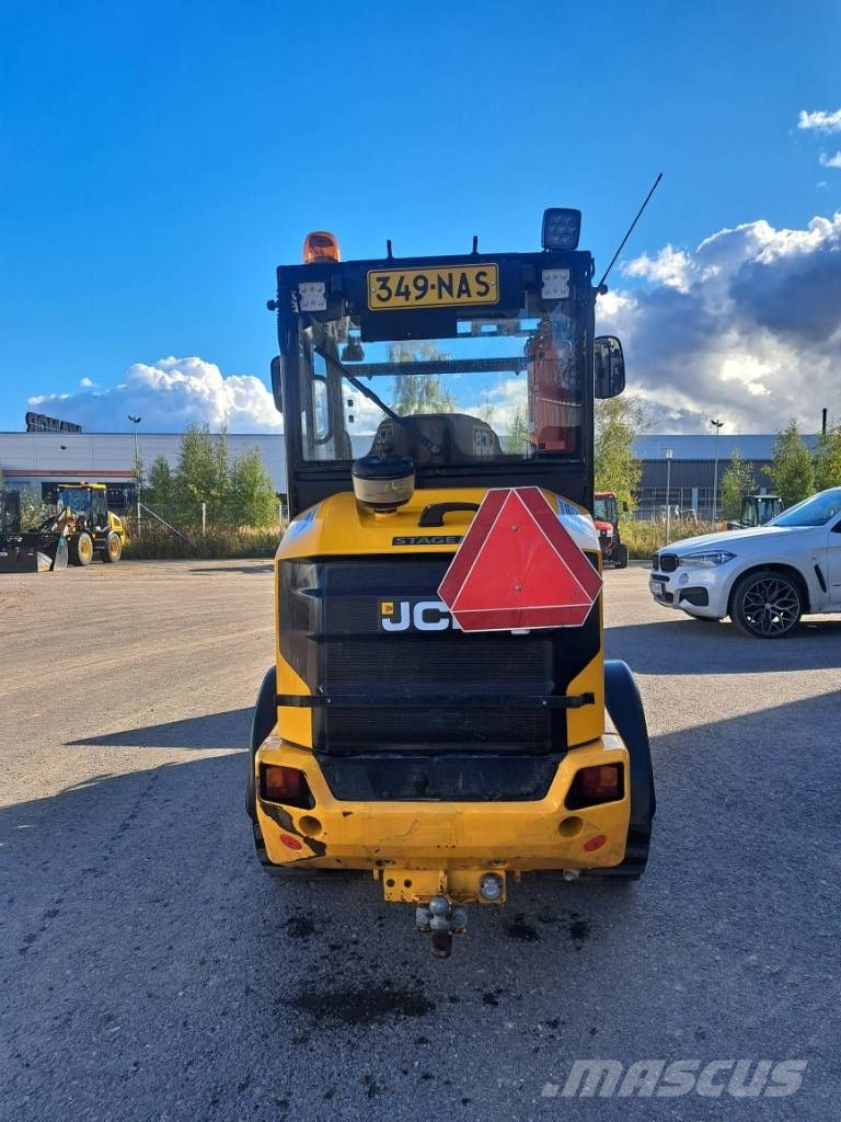 JCB 403 Iekrāvēji uz riteņiem