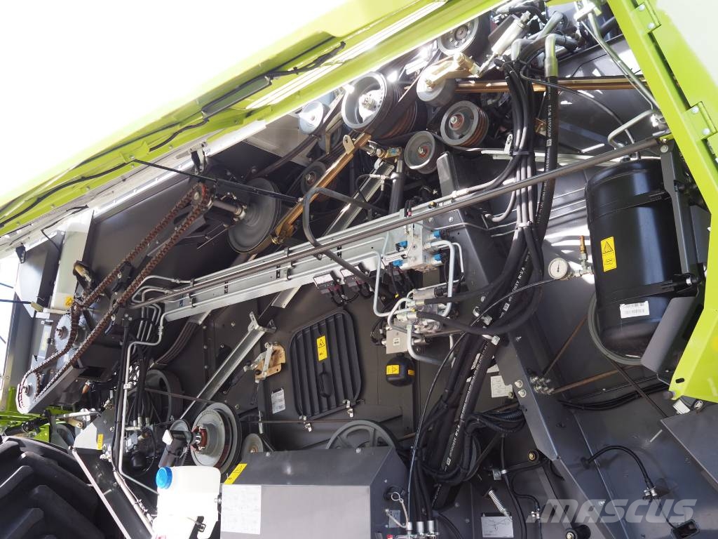 CLAAS Tucano 570 GPS + V770 Kombajni