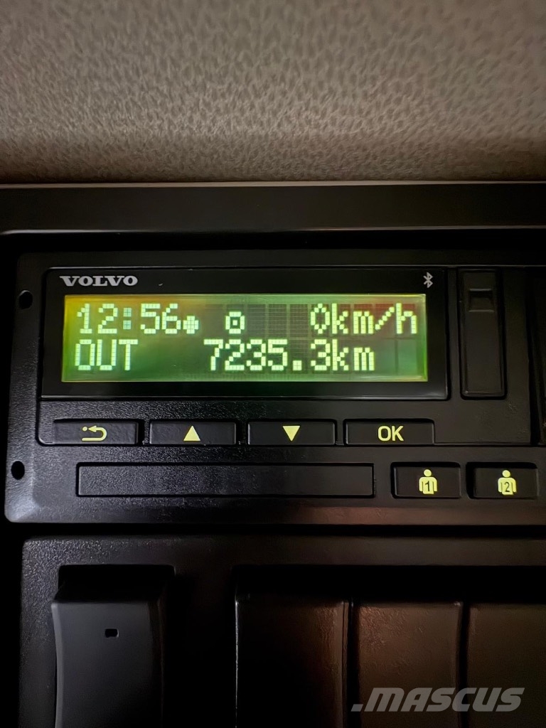Bronto S90HLA Pacēlāji uz automašīnas bāzes