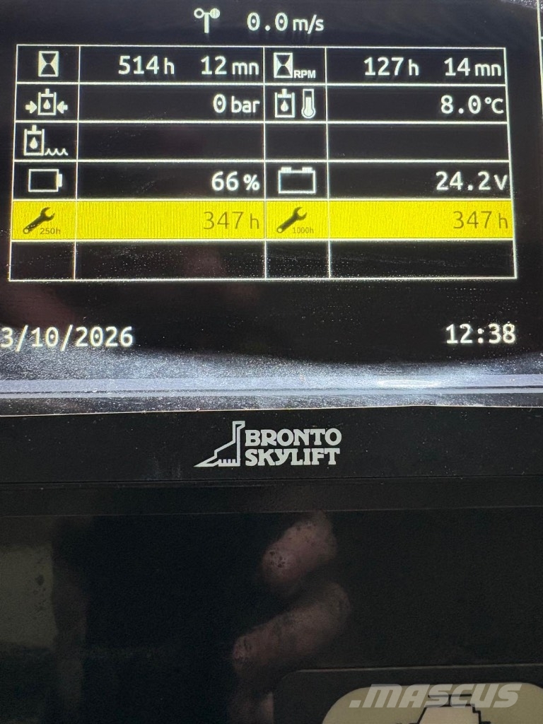Bronto S90HLA Pacēlāji uz automašīnas bāzes
