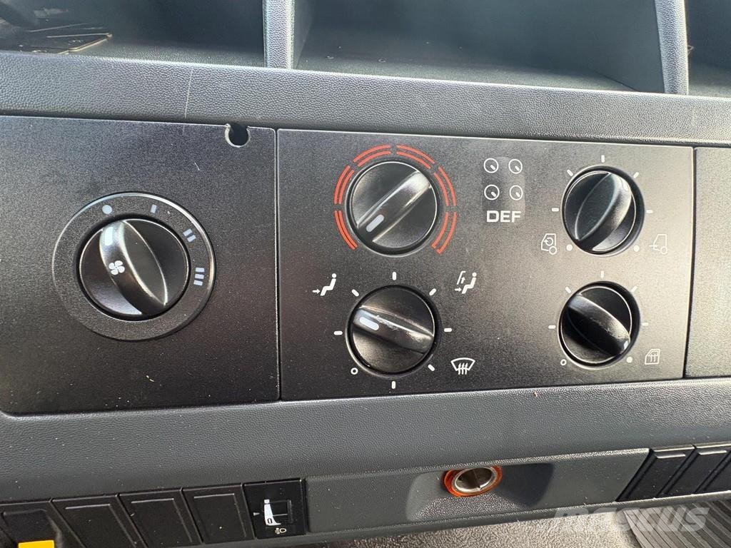 MAN L2000 + manual + low km 厢式货车