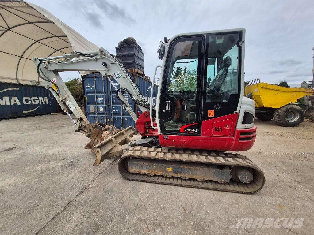 Takeuchi TB250-2 حفارات صغيرة أقل من 7 طن (حفارات صغيرة)